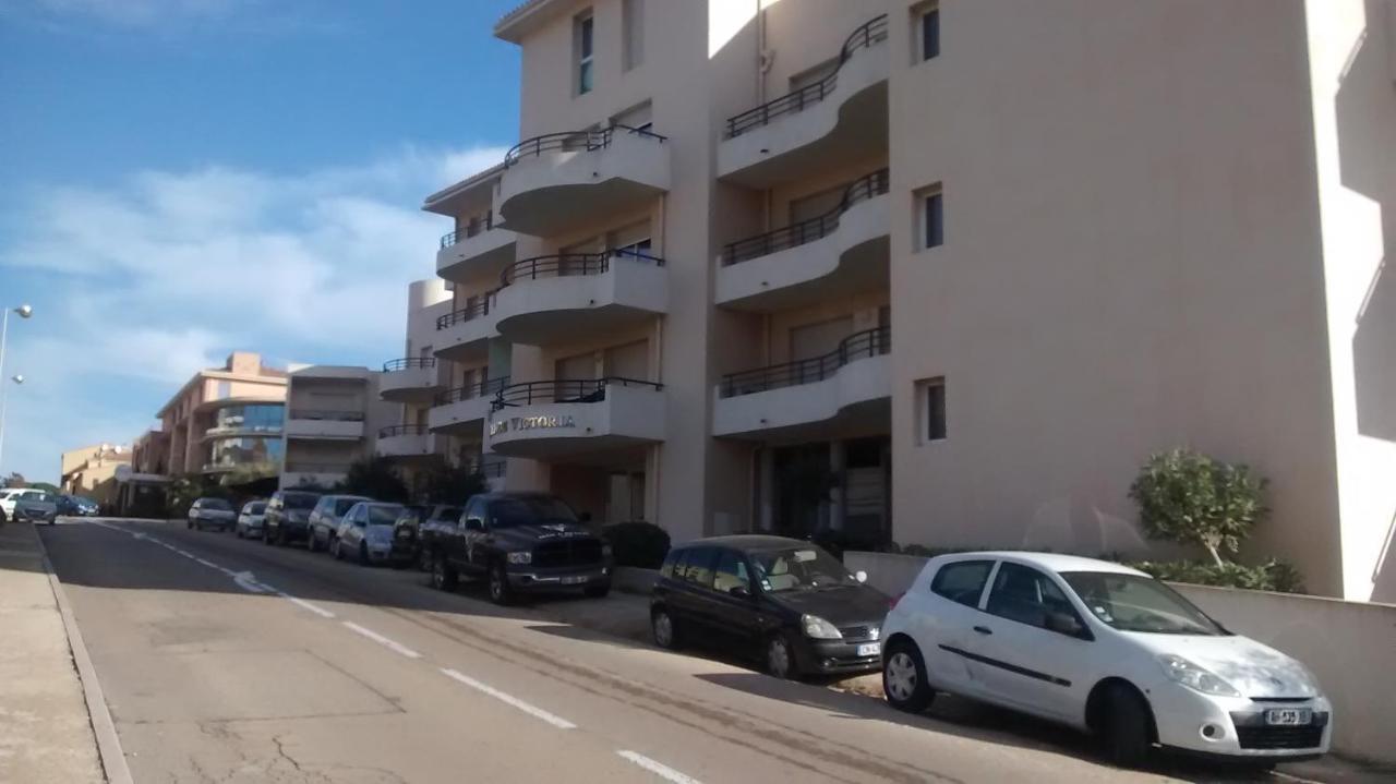 Ferienwohnung Victoria Calvi  Zimmer foto